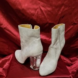 🧣Beige Faux Suede👢 Clear High Heel